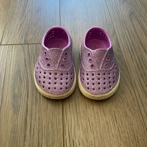 Native | Purple Sparkle girls shoes